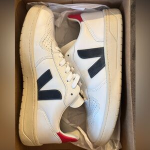 Veja V-10 Low Top Sneakers